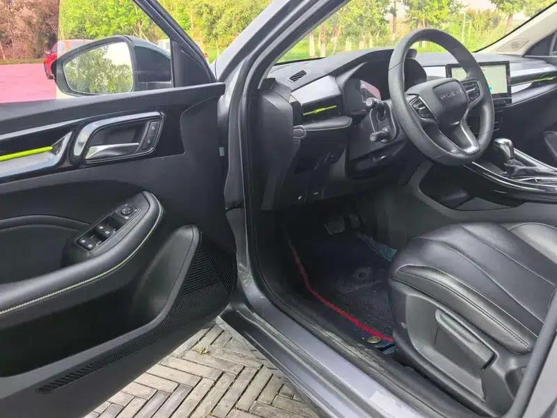 Roewe i5 2021 1.5L CVT Platinum Edition — миниатюра 20