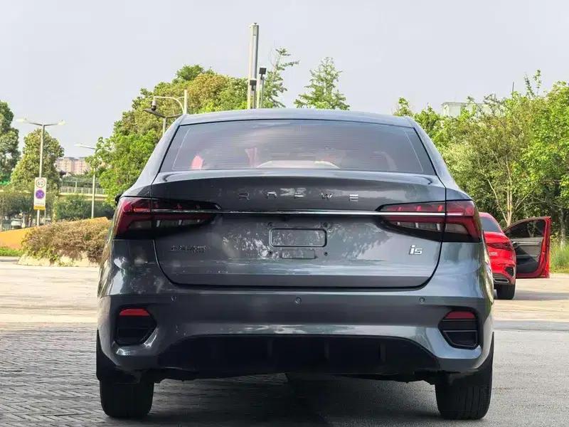Roewe i5 2021 1.5L CVT Platinum Edition — миниатюра 6