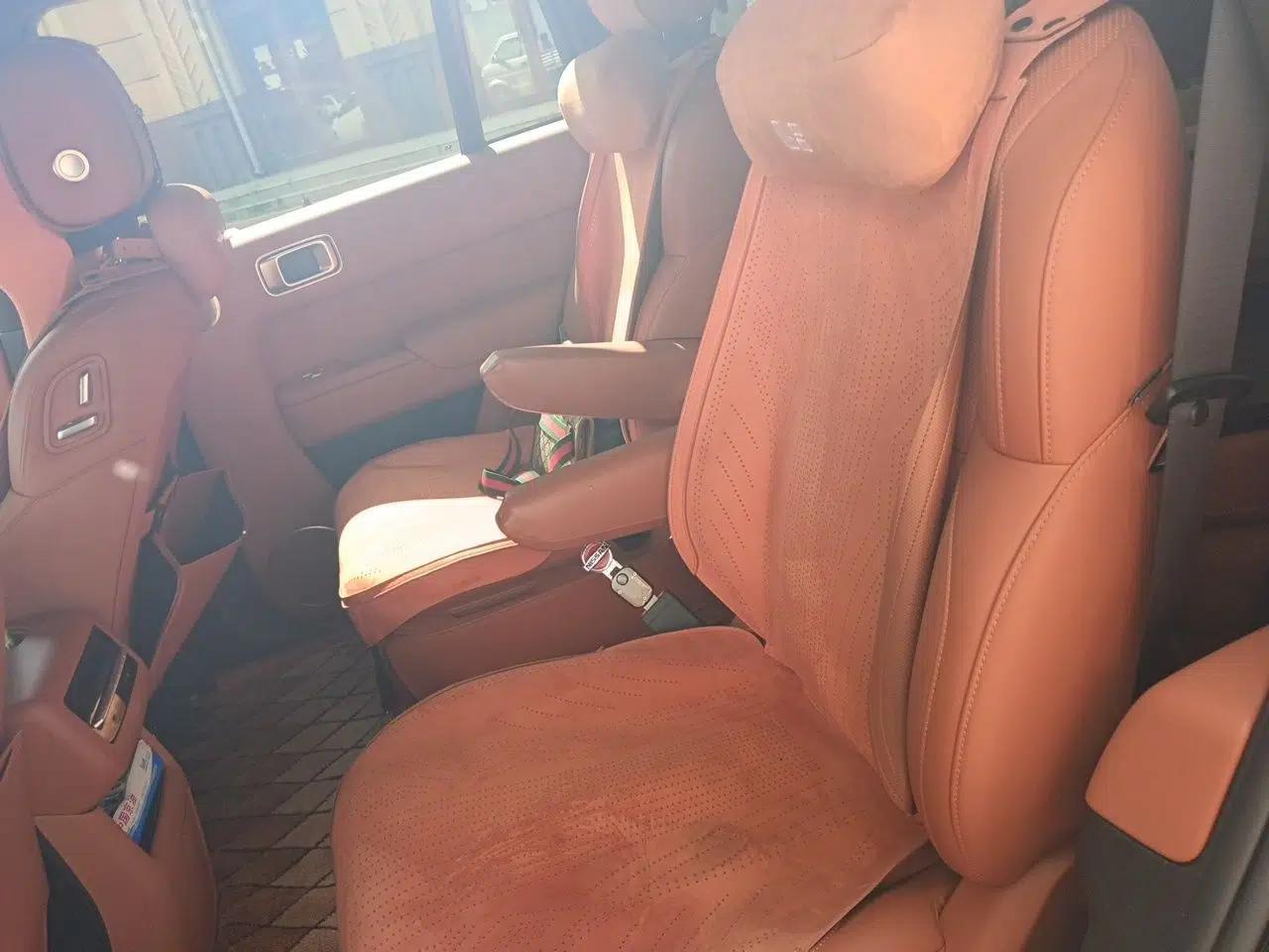 Li Auto L8 2023 Pro Model — миниатюра 17