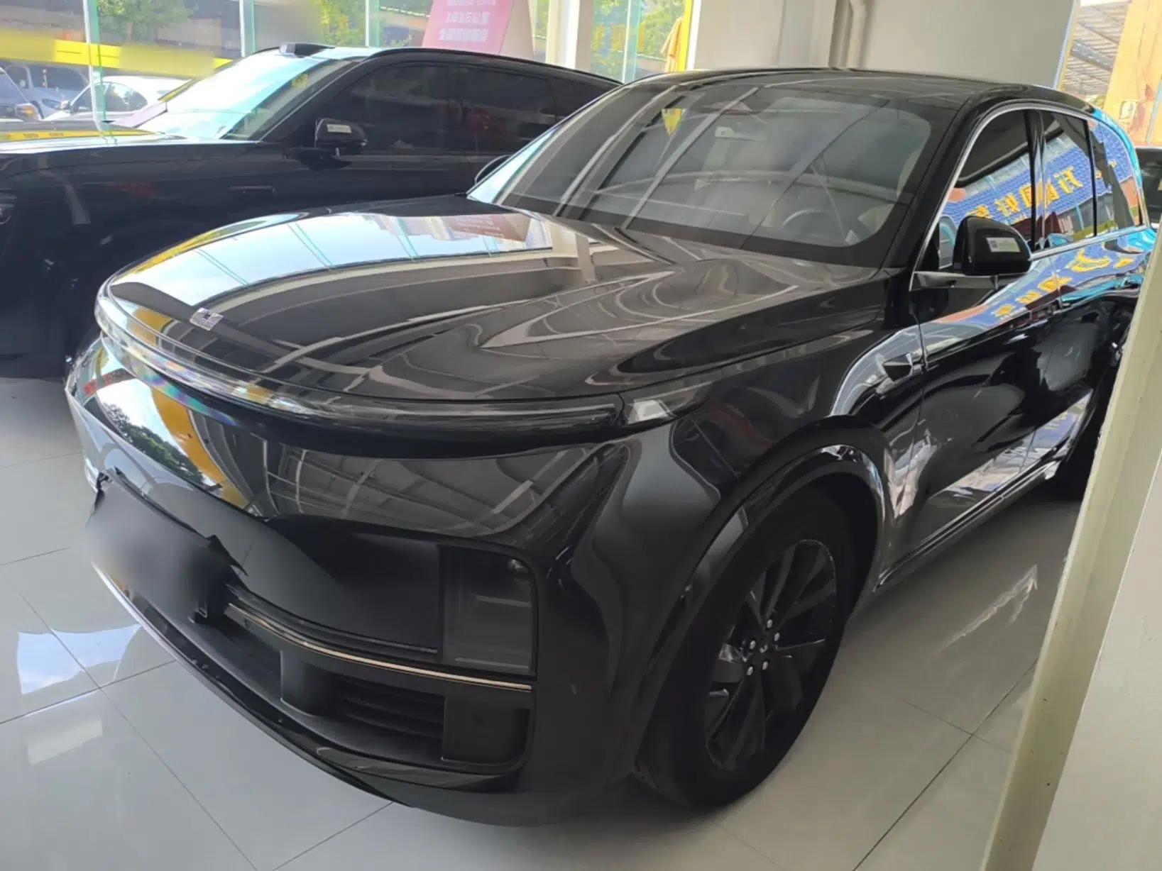 Li Auto L8 2023 Pro Model — миниатюра 1