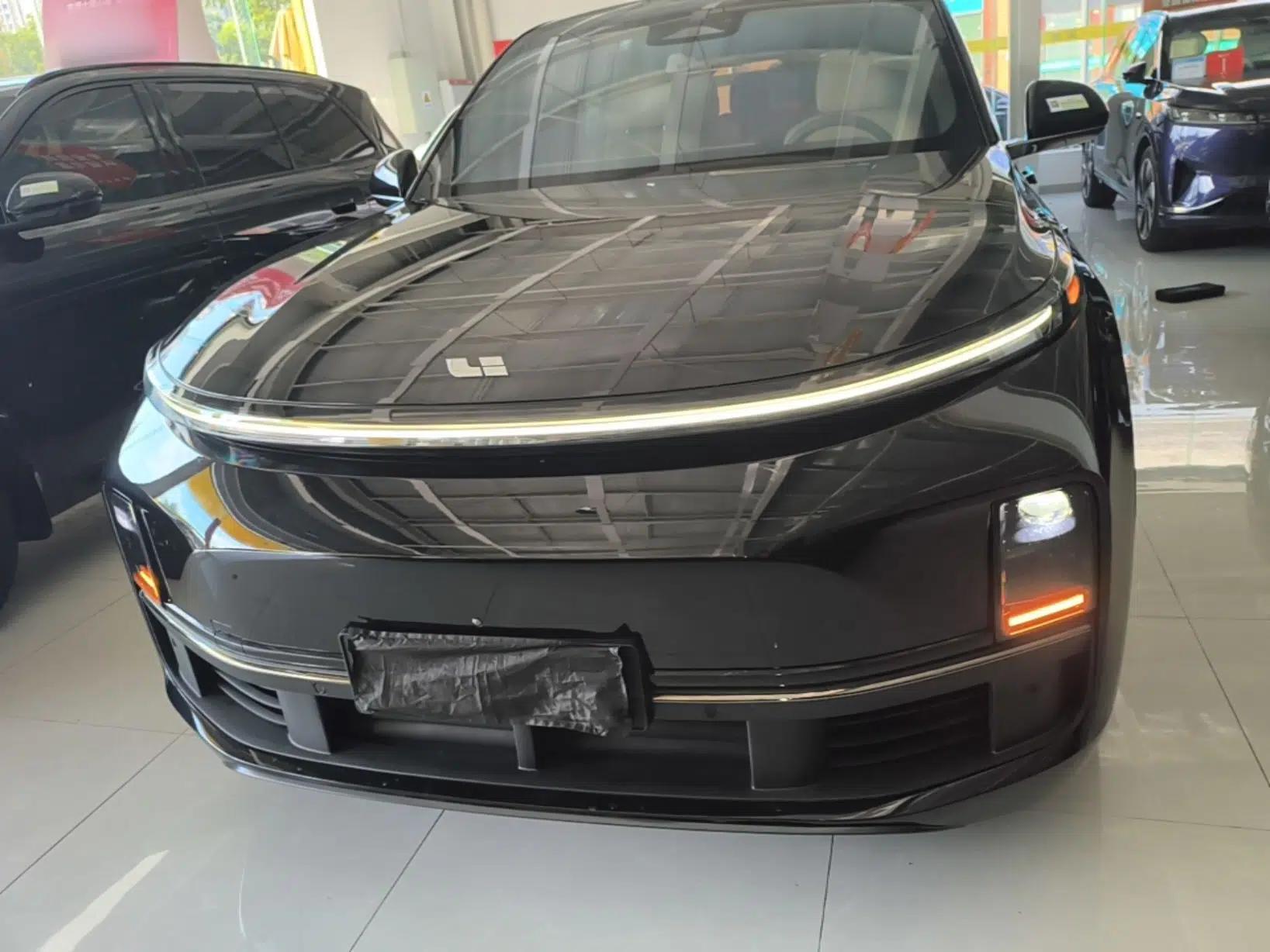Li Auto L8 2023 Pro Model — миниатюра 2