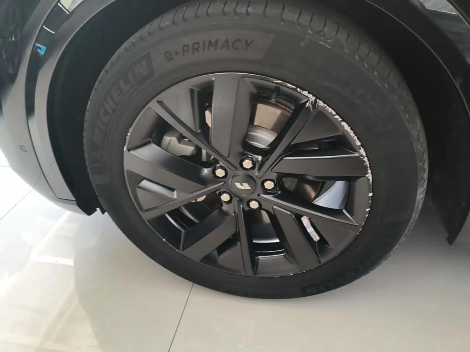 Li Auto L8 2023 Pro Model — миниатюра 10