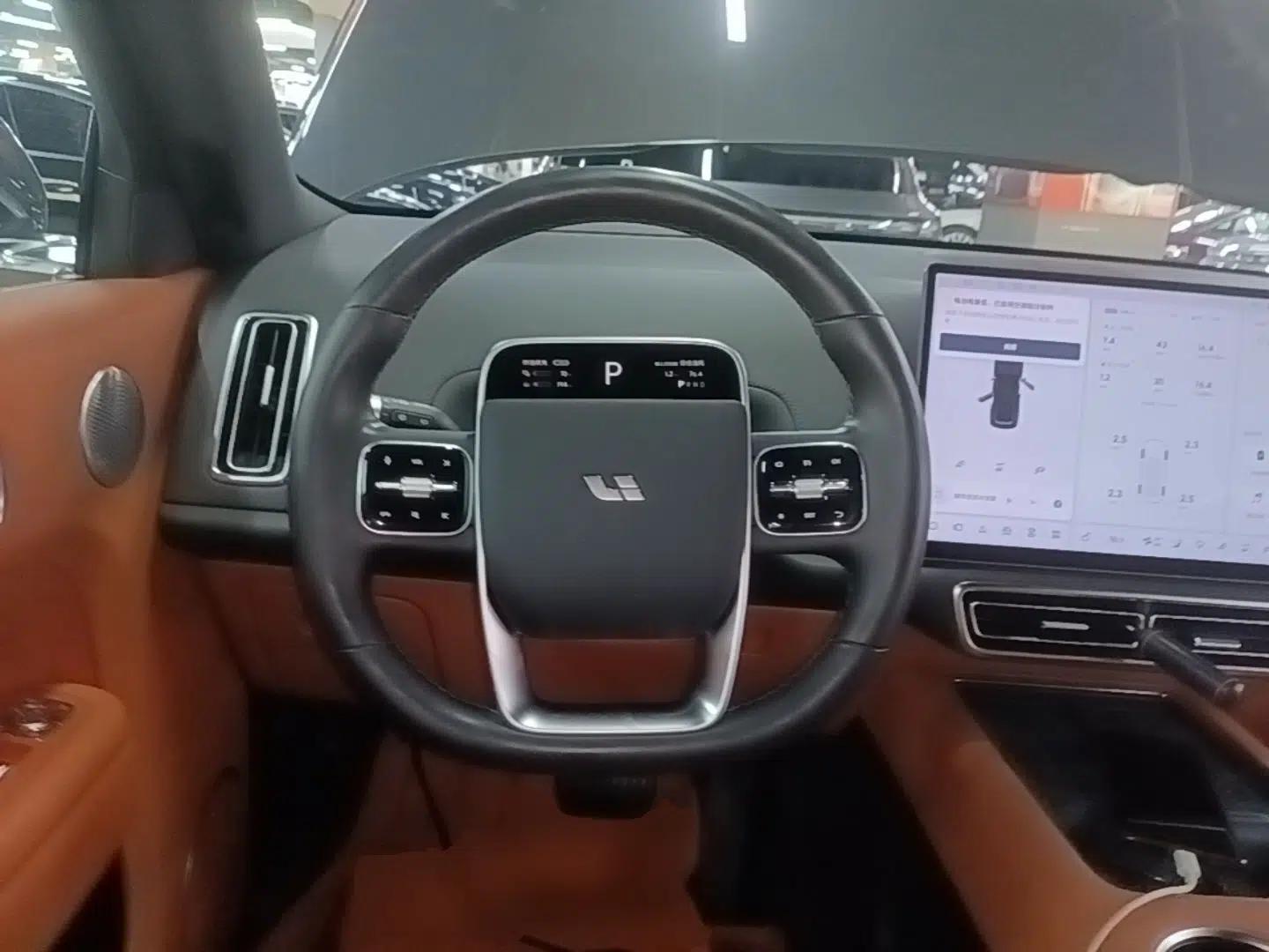 Li Auto L8 2024 Max — миниатюра 13