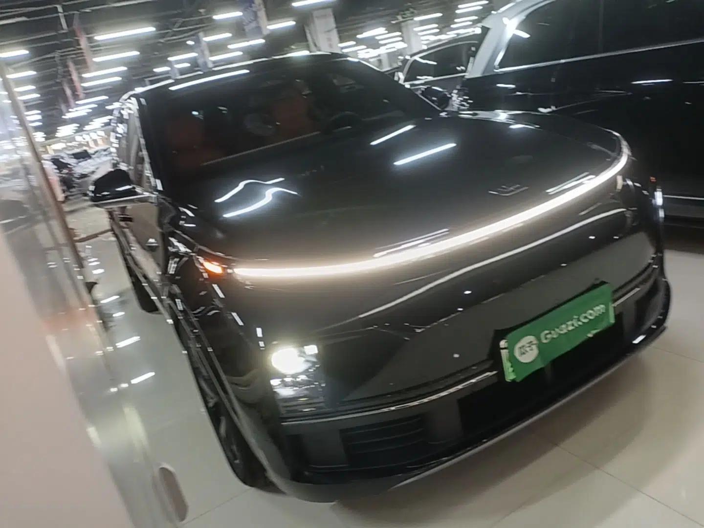 Li Auto L8 2023 Pro Model — миниатюра 3