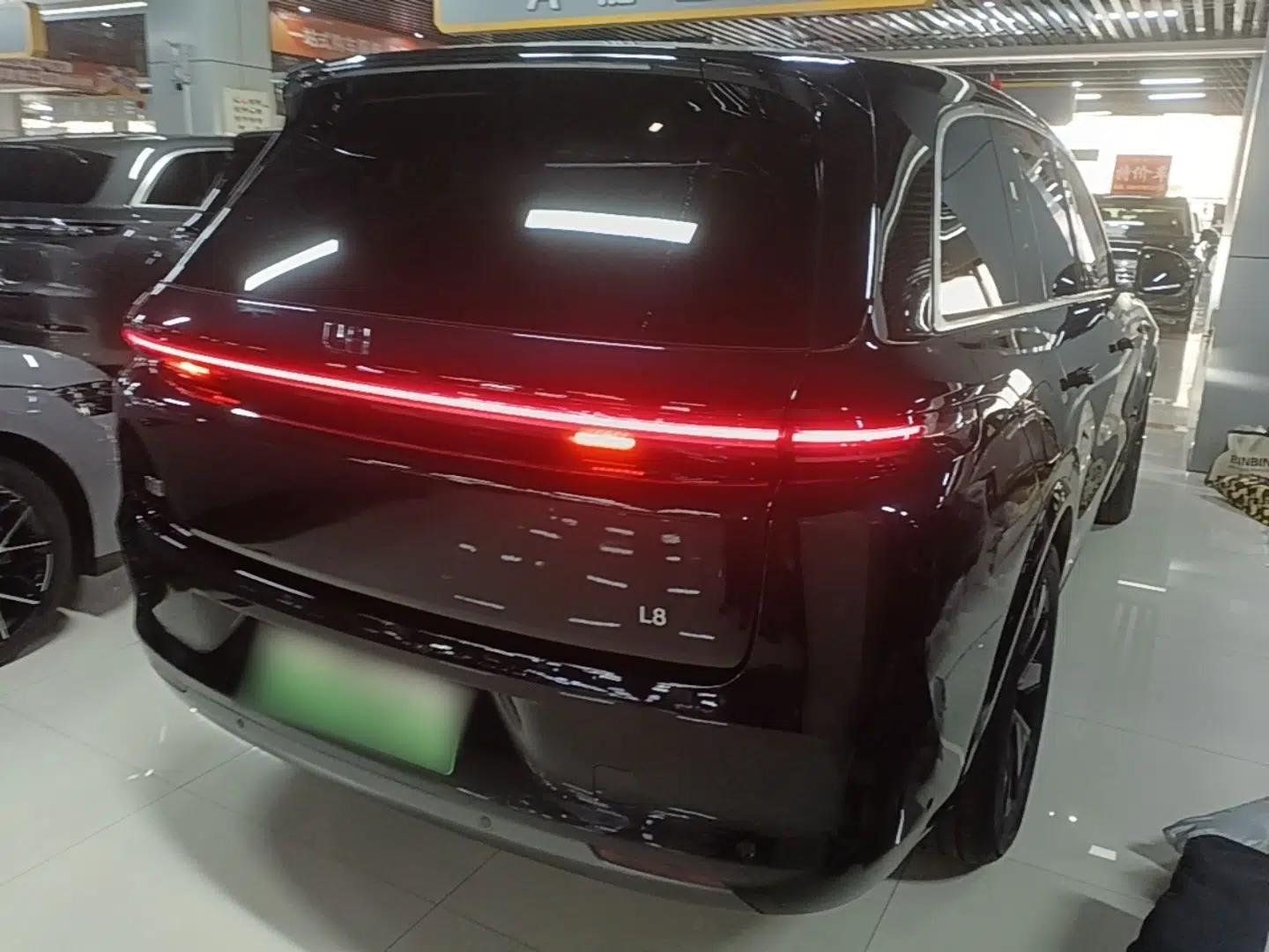 Li Auto L8 2023 Pro Model — миниатюра 6