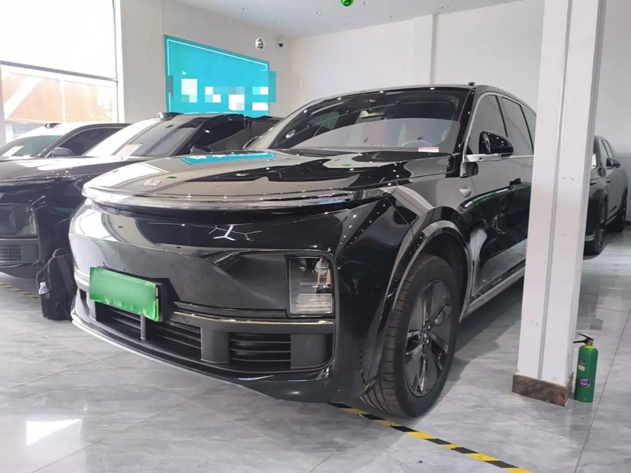 Li Auto L8 2024 Pro Model — миниатюра 1