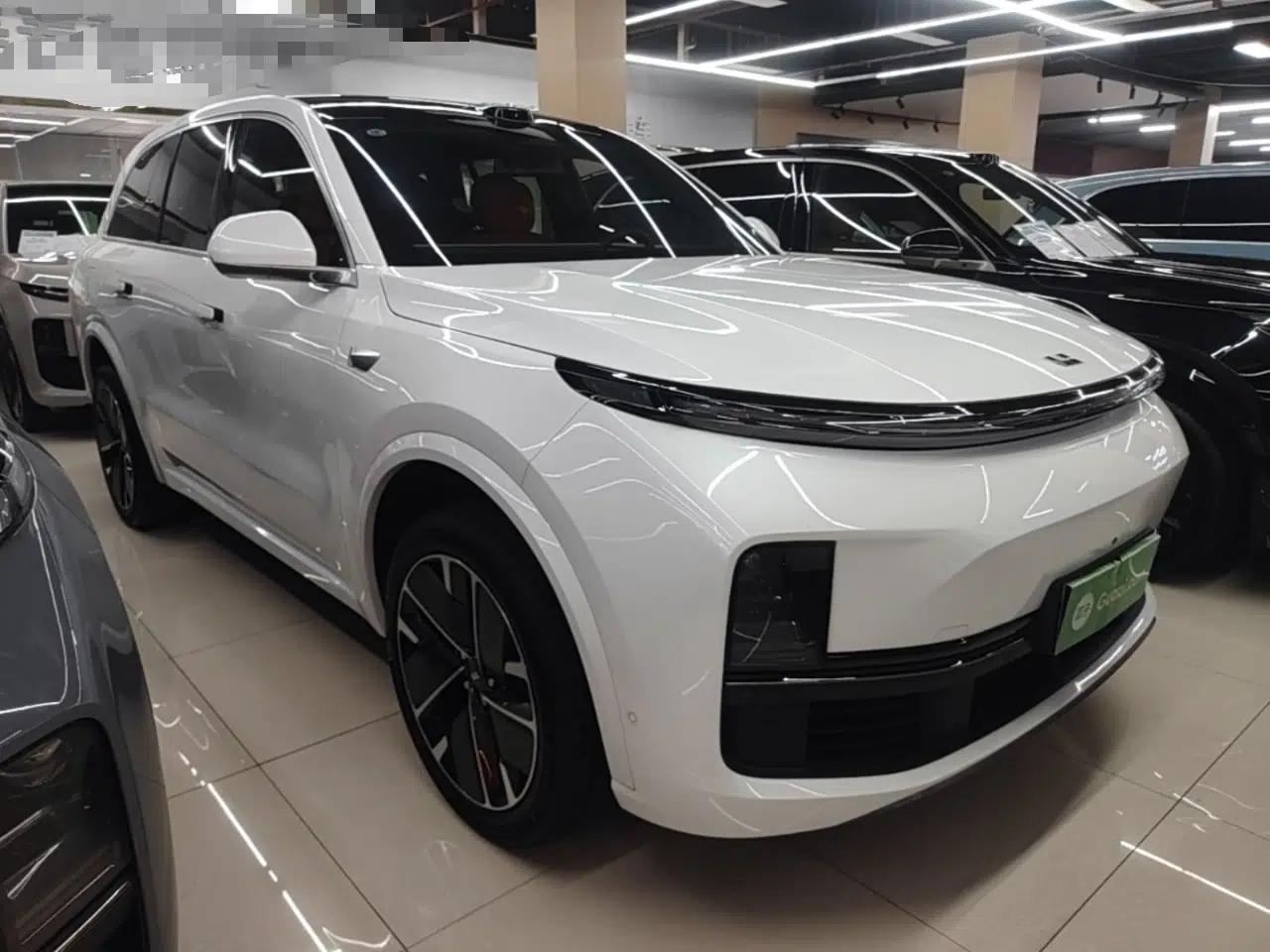 Li Auto L8 2025 Max Smart Refresh Edition — миниатюра 3