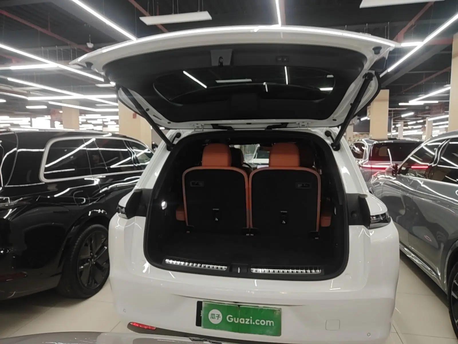 Li Auto L8 2025 Max Smart Refresh Edition — миниатюра 22