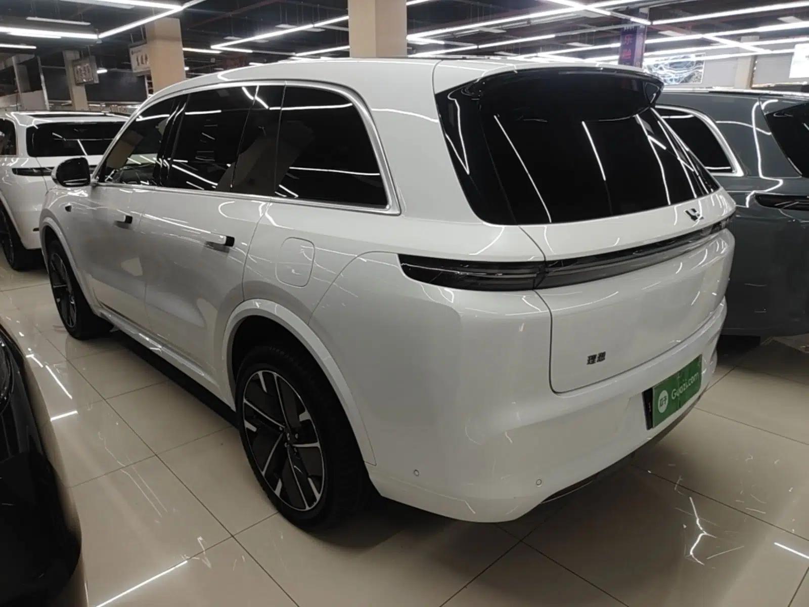 Li Auto L8 2025 Max Smart Refresh Edition — миниатюра 4