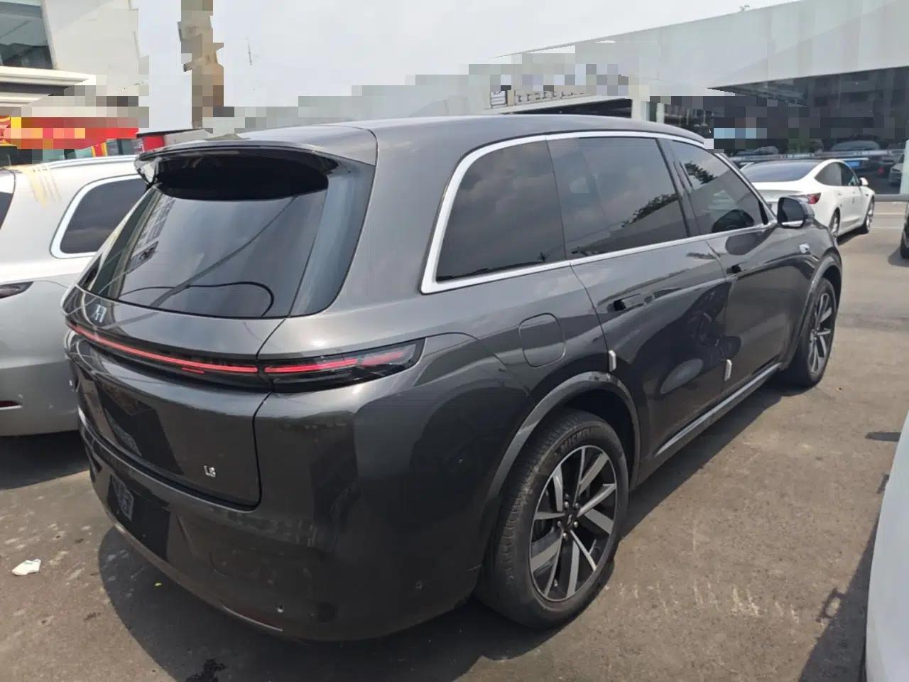 Li Auto L8 2023 Air model — миниатюра 6