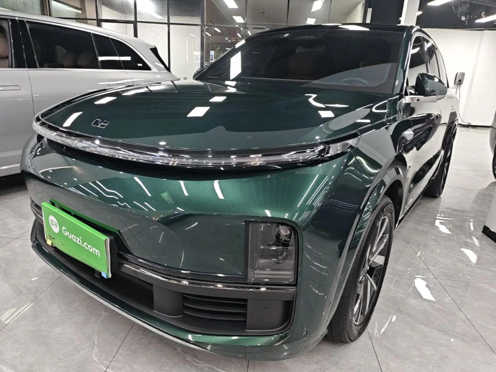 Li Auto L8 2023 Pro Model — миниатюра 1
