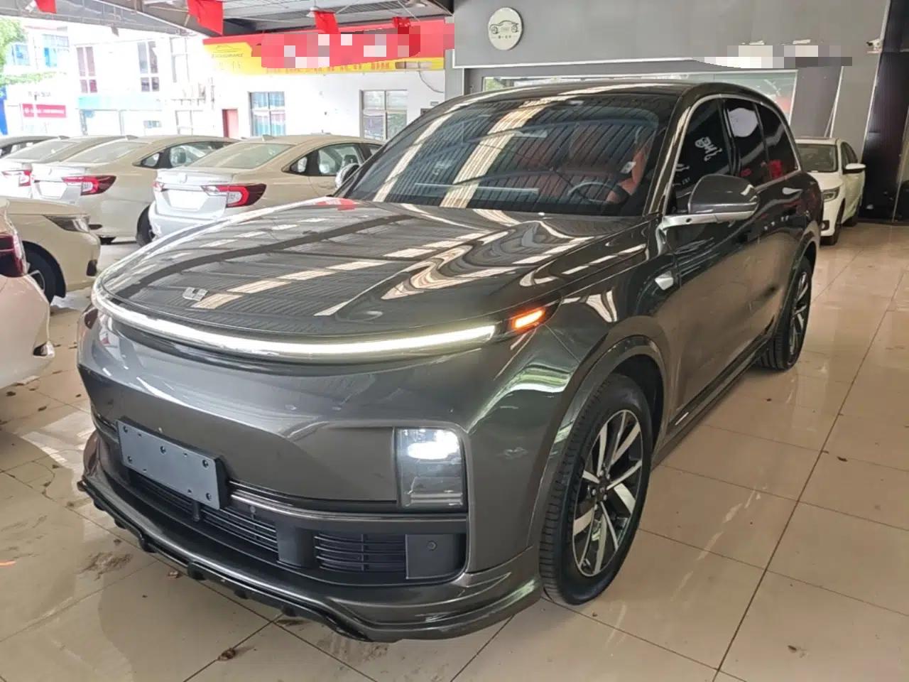 Li Auto L8 2023 Pro Model — миниатюра 1