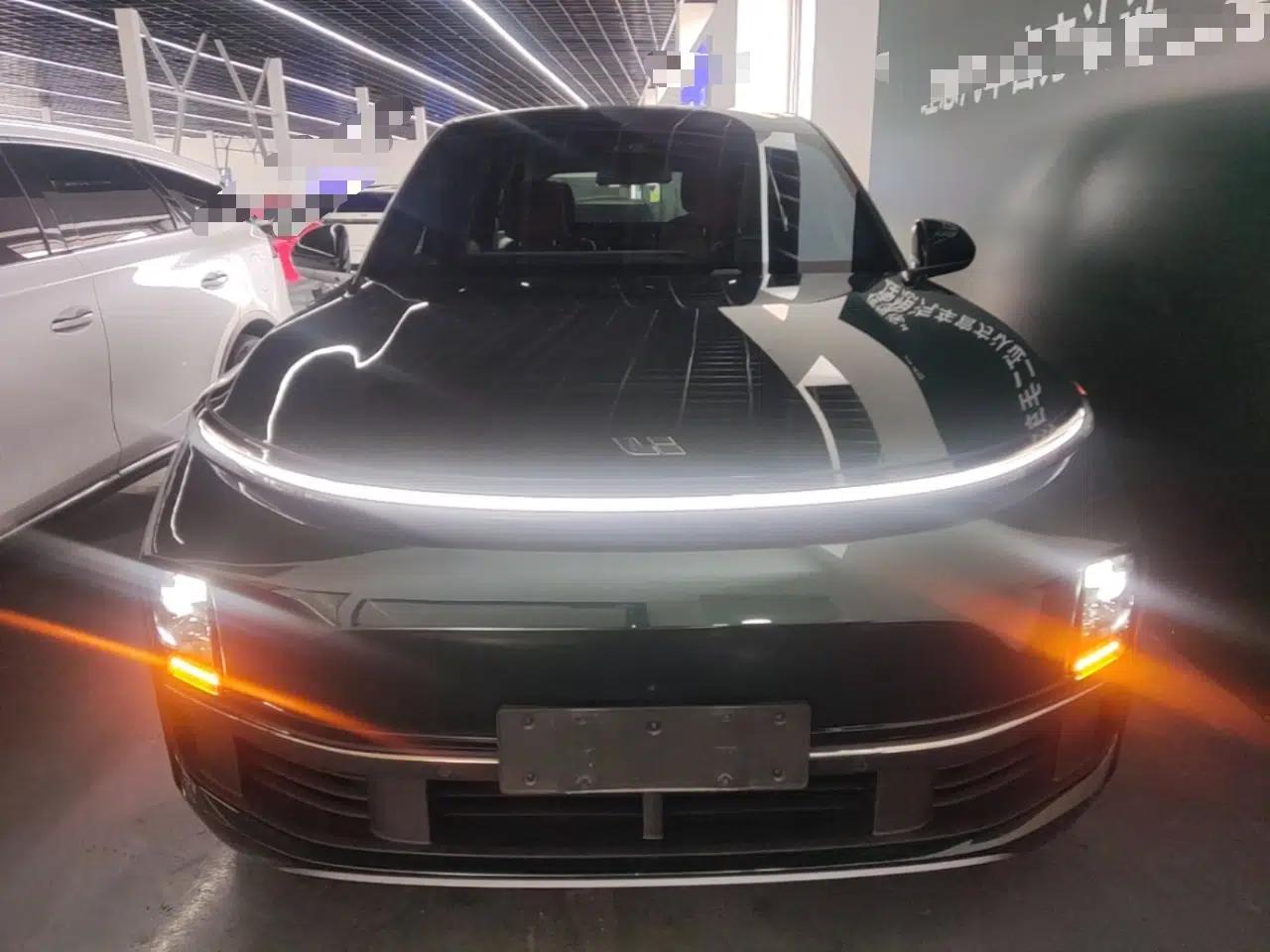 Li Auto L8 2024 Pro Model — миниатюра 2