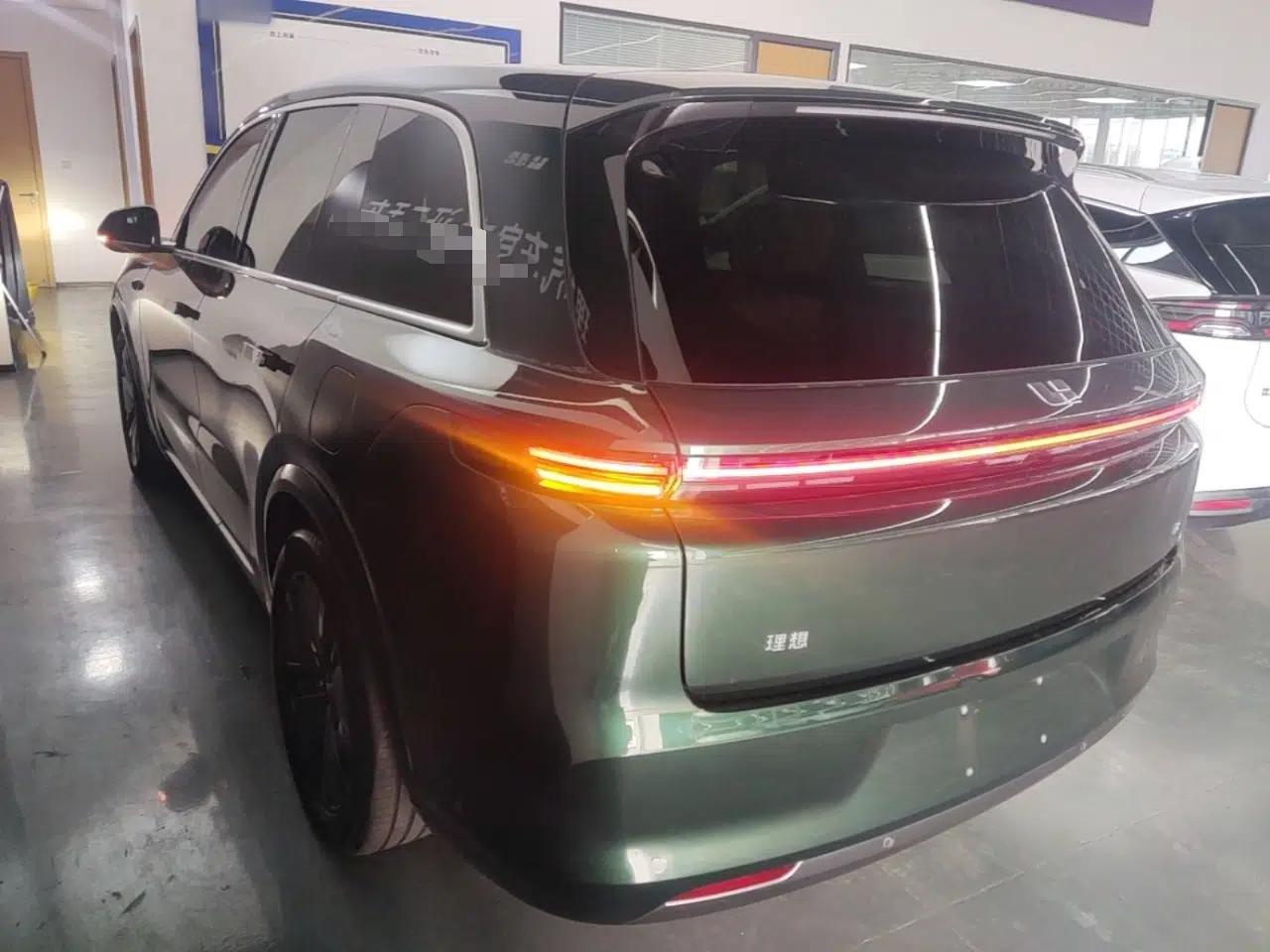 Li Auto L8 2024 Pro Model — миниатюра 4