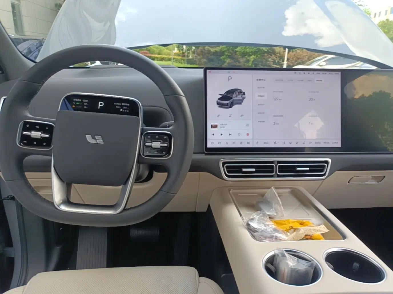 Li Auto L8 2025 Max Smart Refresh Edition — миниатюра 17
