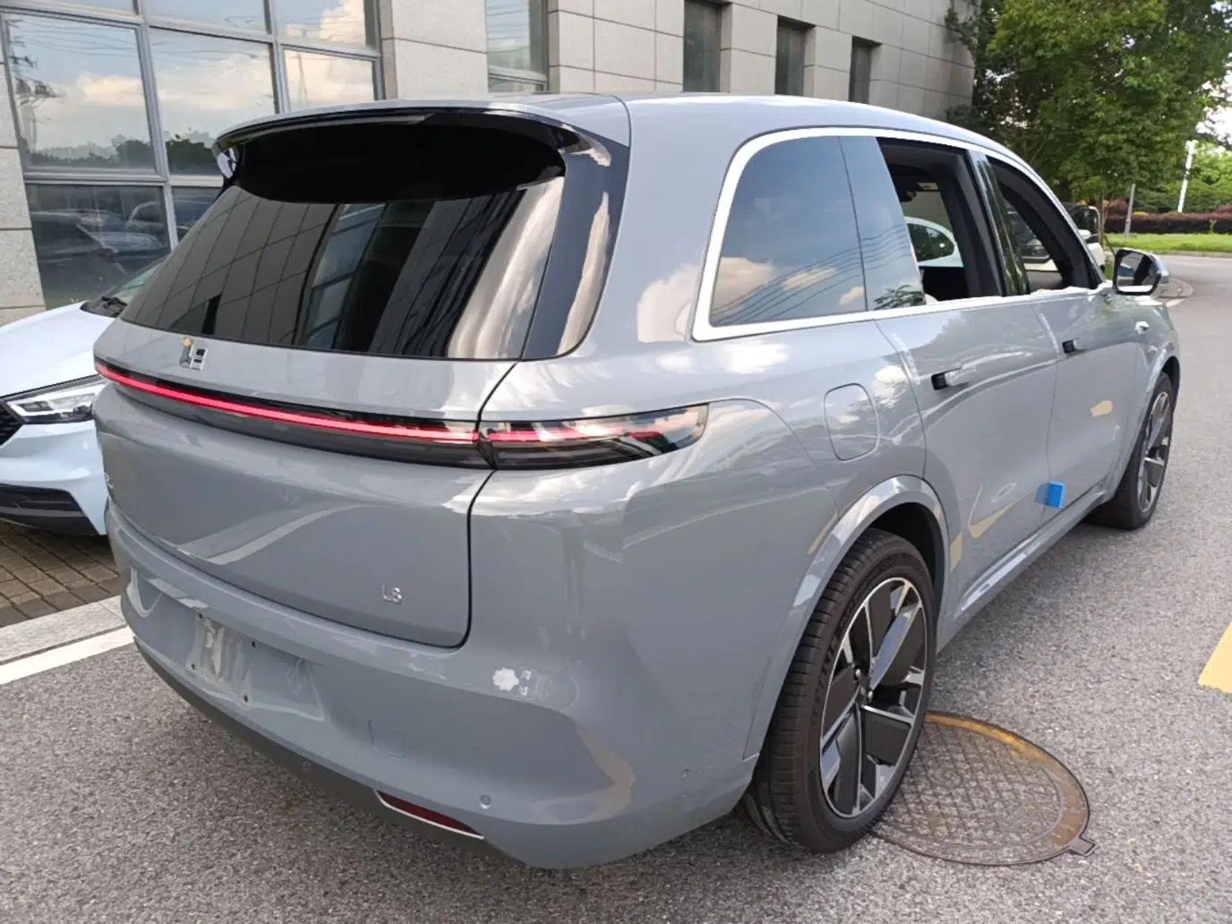 Li Auto L8 2025 Max Smart Refresh Edition — миниатюра 6