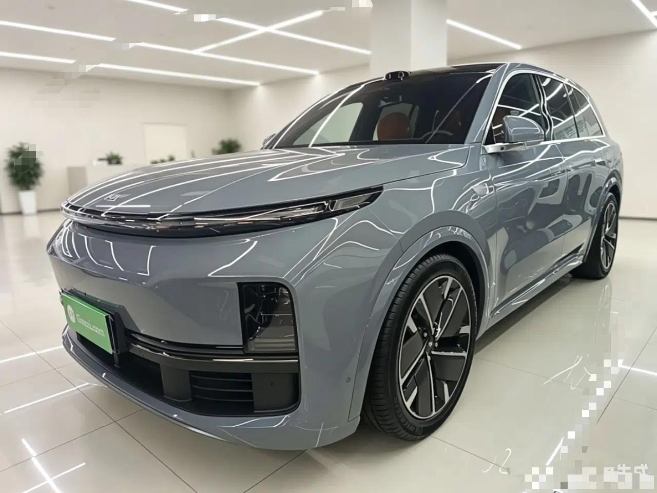 Li Auto L8 2025 Max Smart Refresh Edition — миниатюра 1