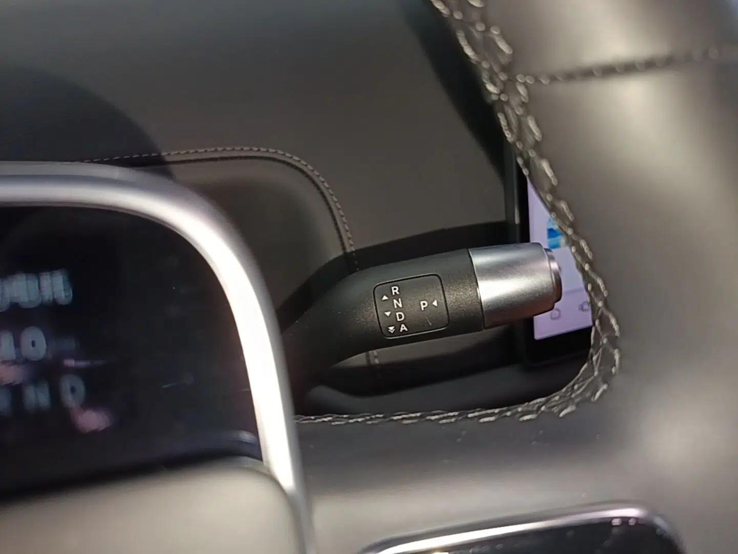 Li Auto L8 2025 Max Smart Refresh Edition — миниатюра 16