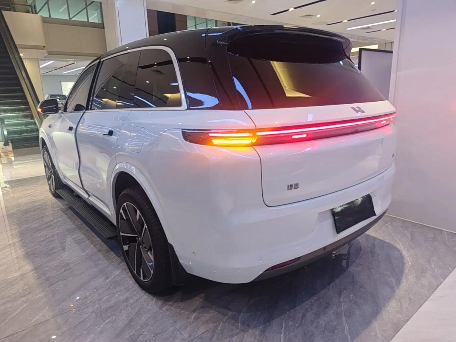 Li Auto L8 2025 Ultra Smart Refreshed Edition — миниатюра 13