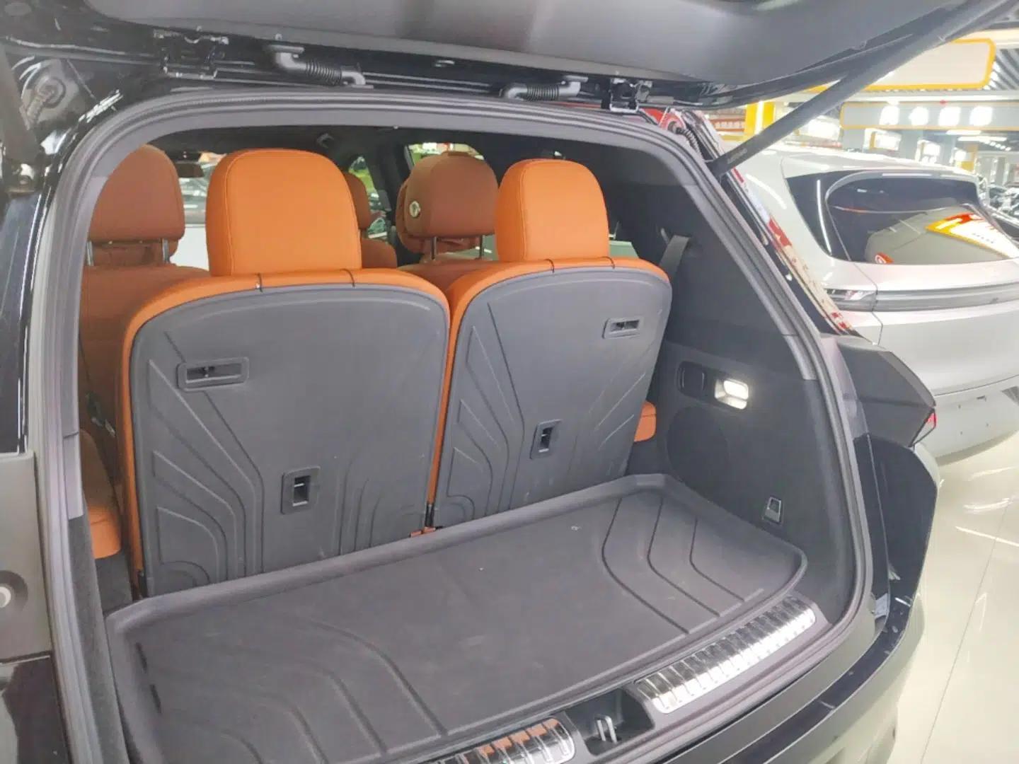 Li Auto L8 2023 Pro Model — миниатюра 22