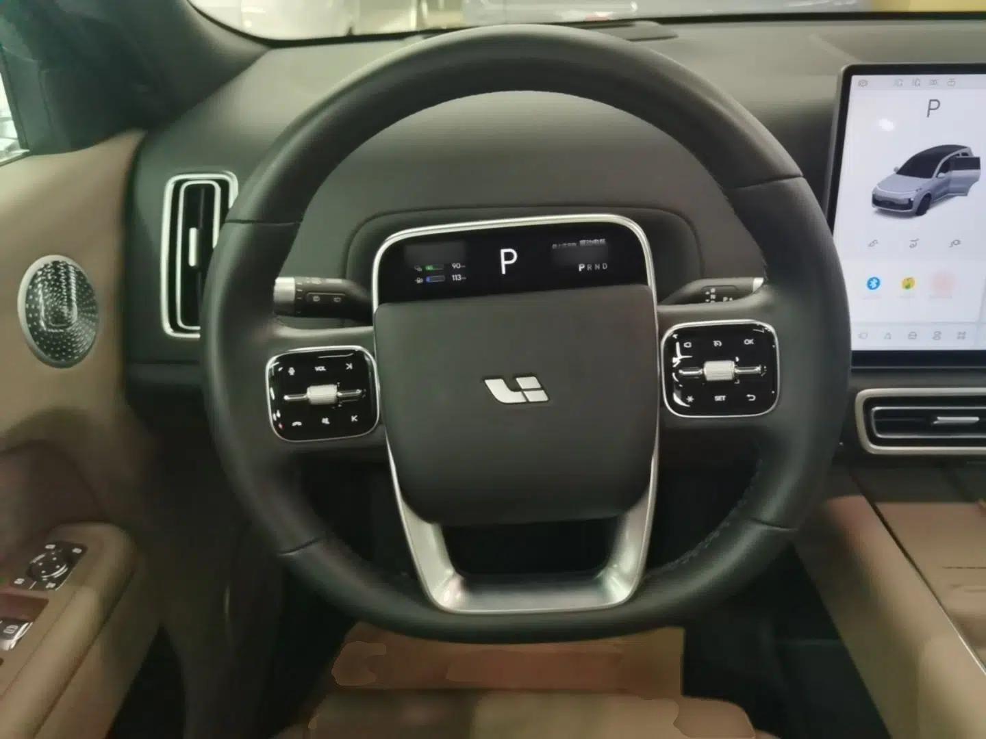 Li Auto L8 2025 Ultra Smart Refreshed Edition — миниатюра 13