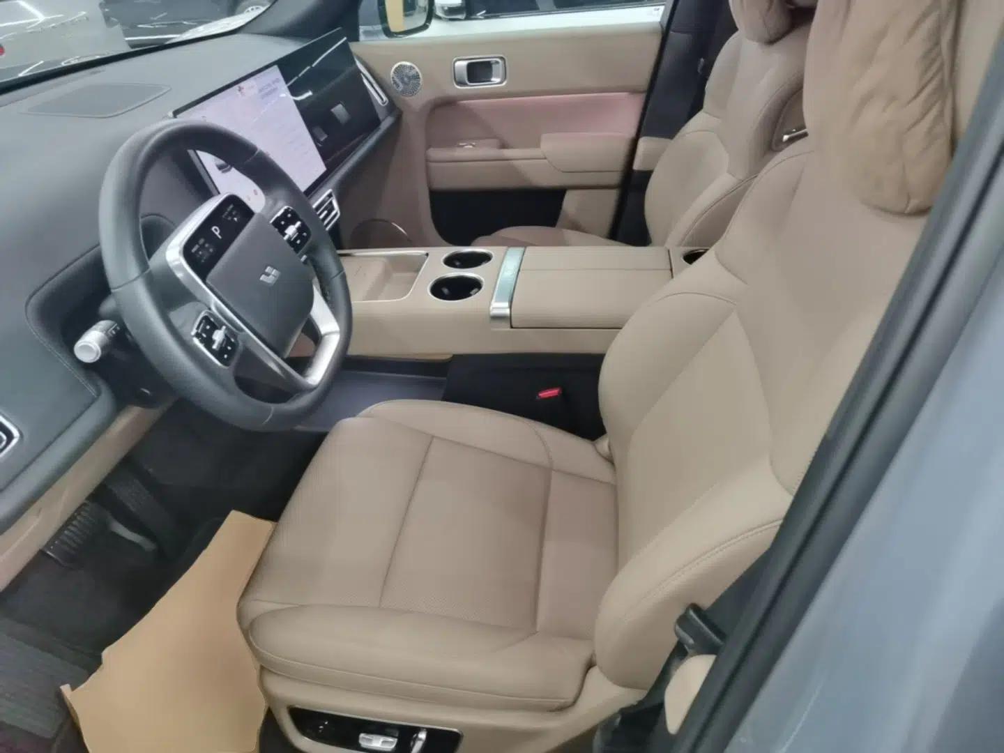 Li Auto L8 2025 Ultra Smart Refreshed Edition — миниатюра 17