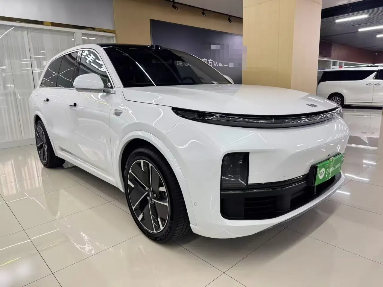 Li Auto L8 2025 Ultra Smart Refreshed Edition — миниатюра 3