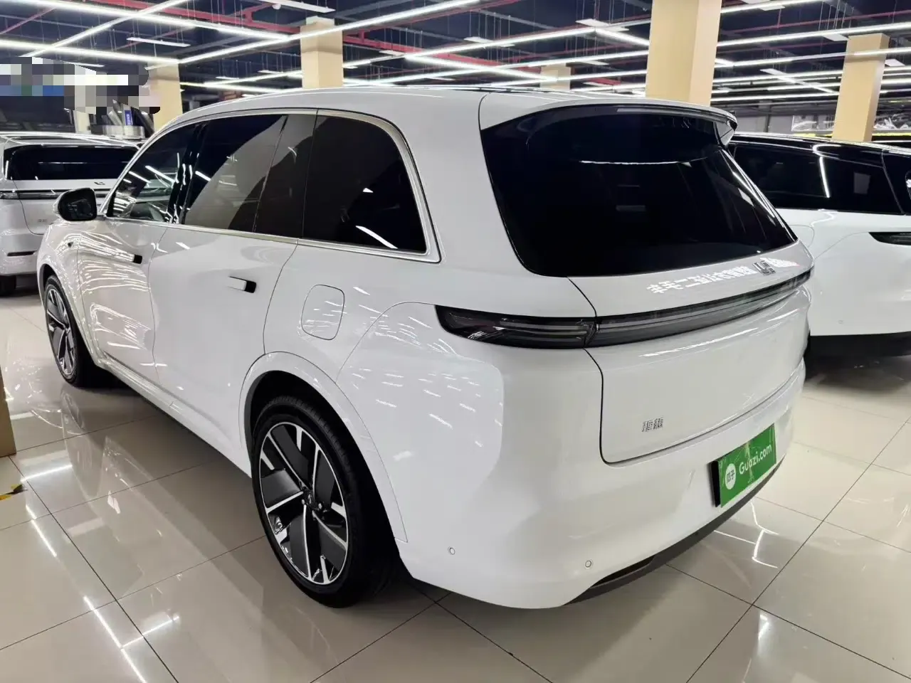 Li Auto L8 2025 Ultra Smart Refreshed Edition — миниатюра 4