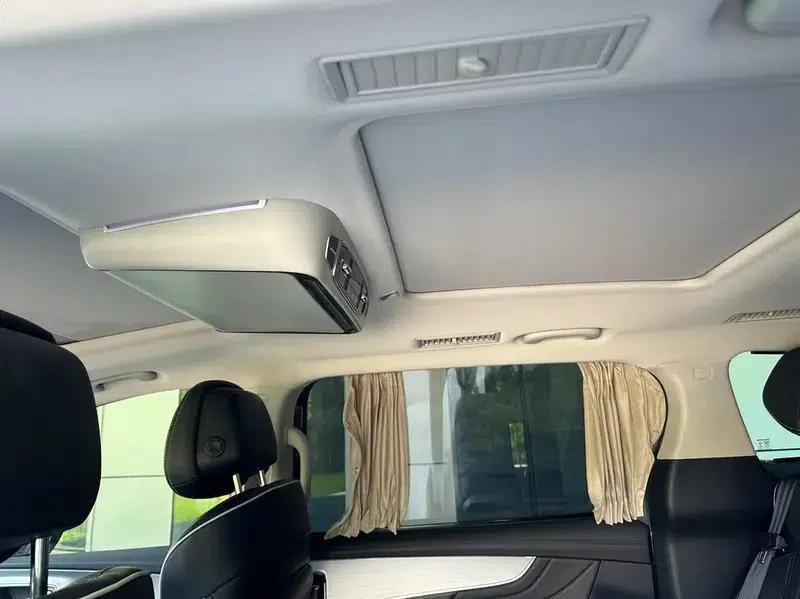 Roewe iMAX8 2021 400TGI Supreme Series Edition — миниатюра 5
