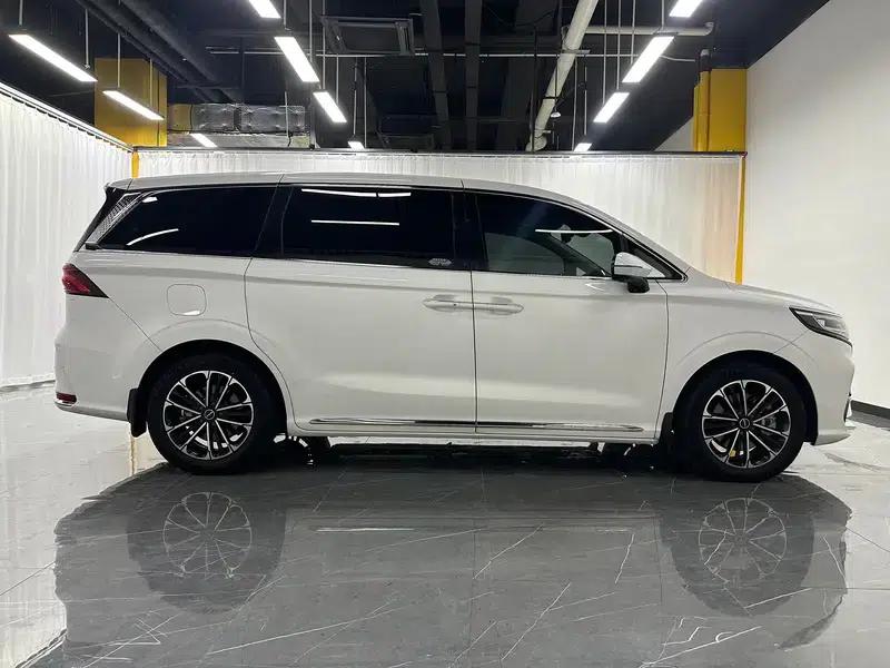 Roewe iMAX8 2021 400TGI Supreme Series Premium Edition — миниатюра 8