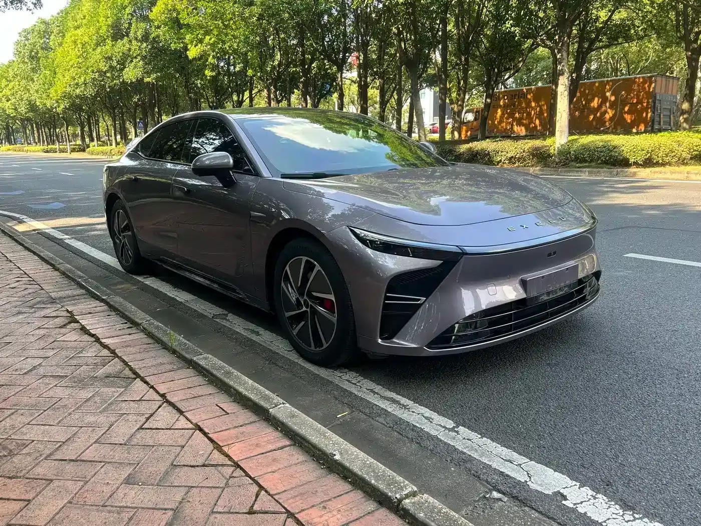 Exeed ES 2025 Range Extender Pro Highway Assist Driving — миниатюра 2