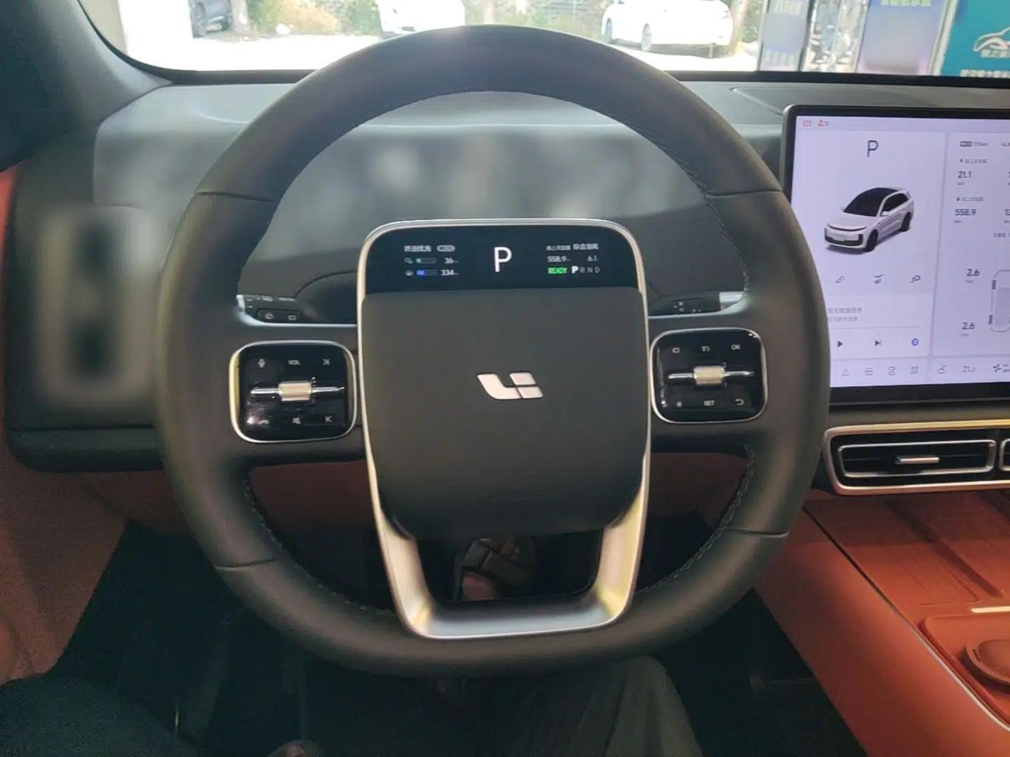 Li Auto L6 2025 Pro Smart Refresh Edition — миниатюра 13