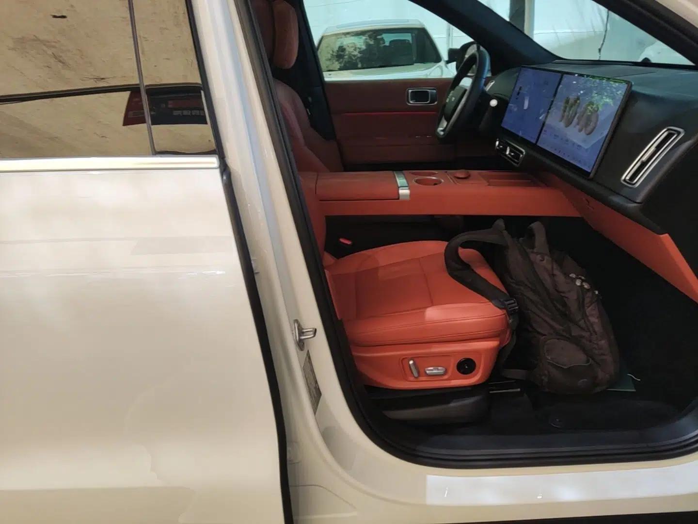 Li Auto L6 2025 Pro Smart Refresh Edition — миниатюра 19