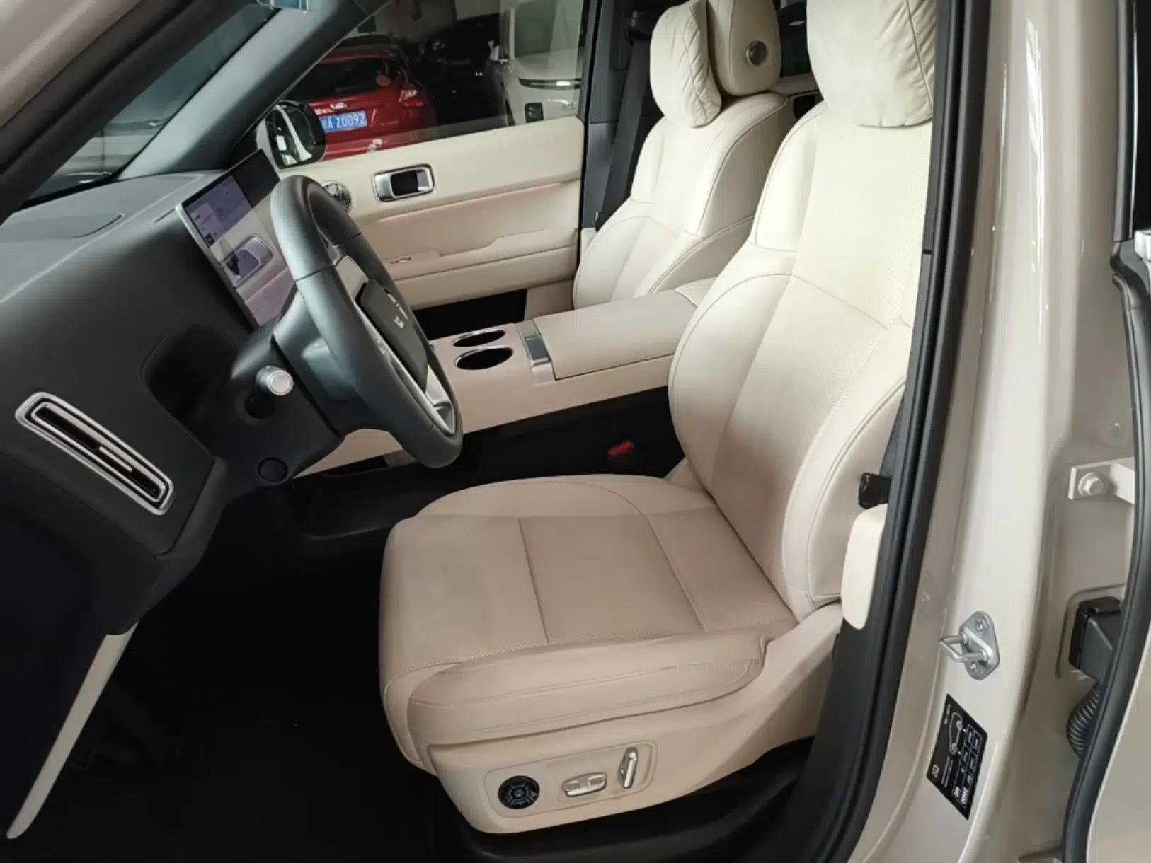 Li Auto L6 2025 Max Smart Refresh Edition — миниатюра 17