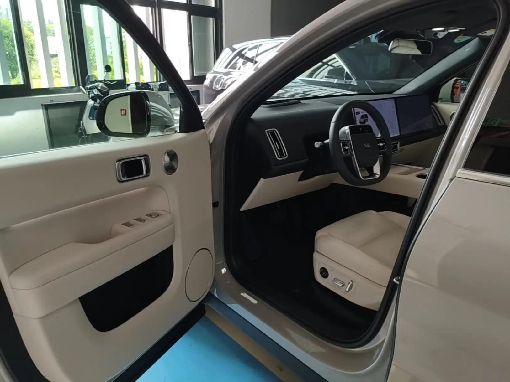 Li Auto L6 2025 Max Smart Refresh Edition — миниатюра 18