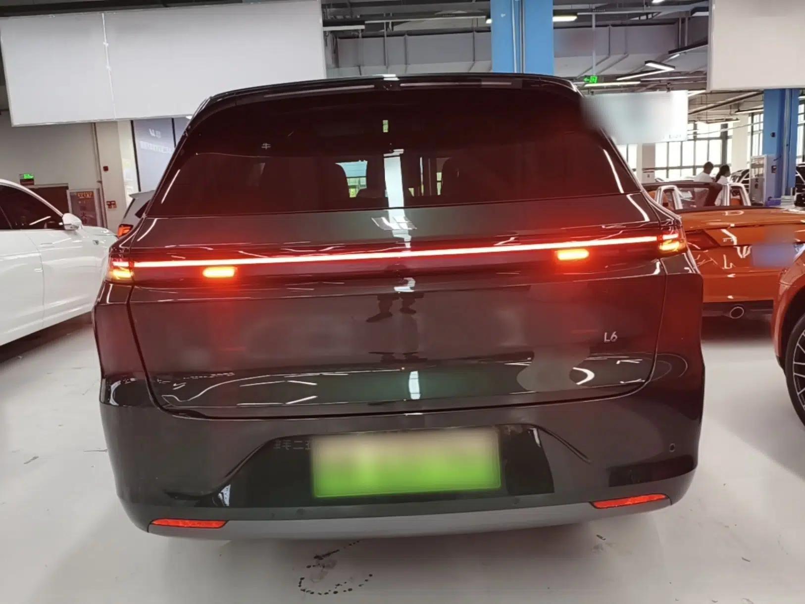 Li Auto L6 2025 Max Smart Refresh Edition — миниатюра 5