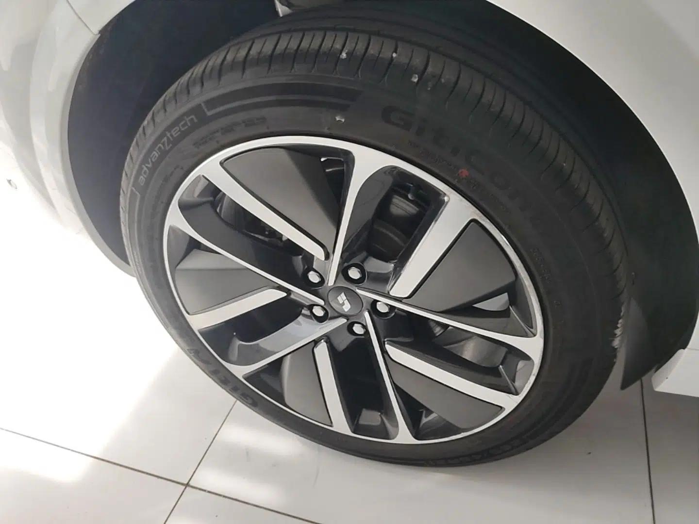 Li Auto L6 2024 Pro Model — миниатюра 11