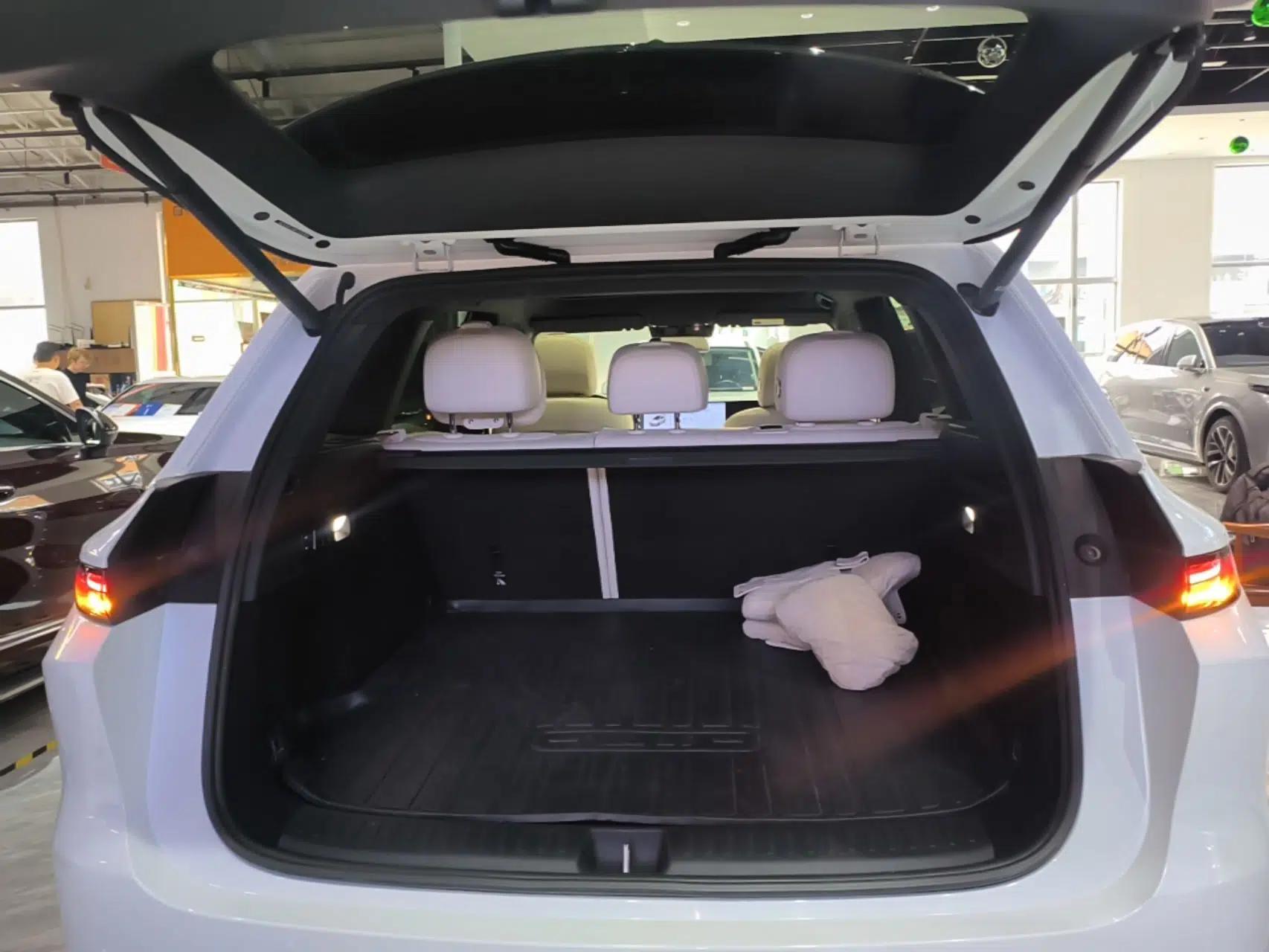 Li Auto L6 2024 Max — миниатюра 22