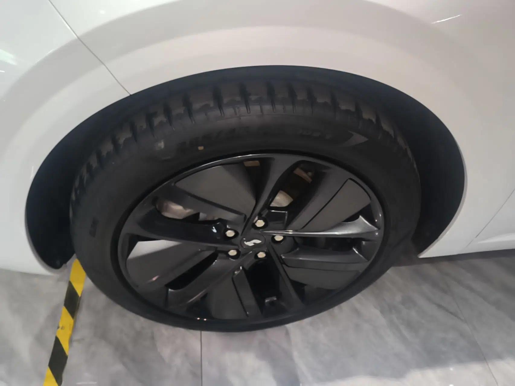 Li Auto L6 2024 Max — миниатюра 10