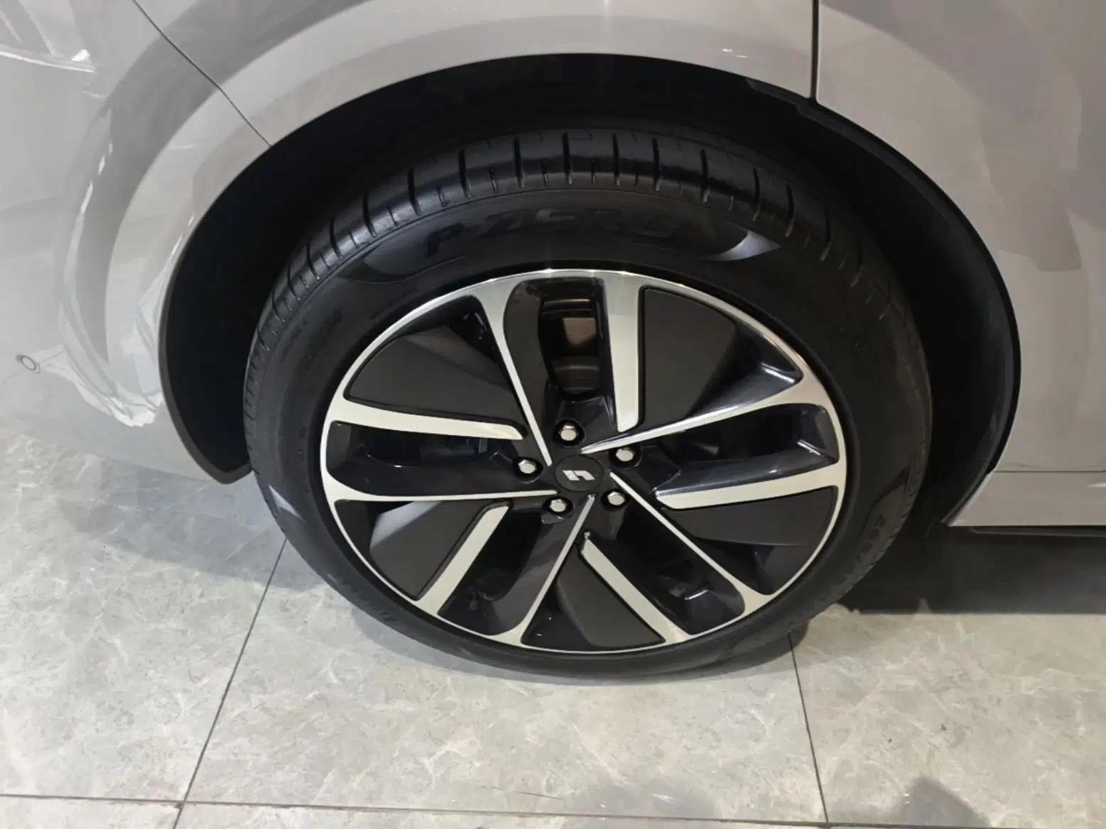 Li Auto L6 2024 Max — миниатюра 11