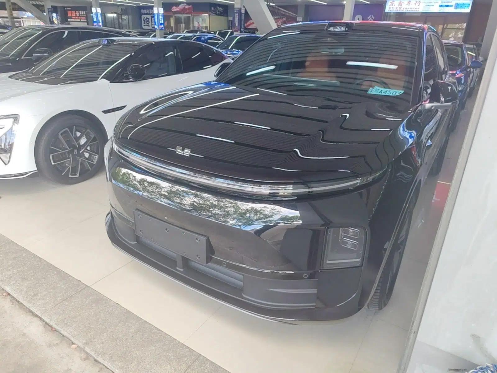 Li Auto L6 2024 Pro Model — миниатюра 1