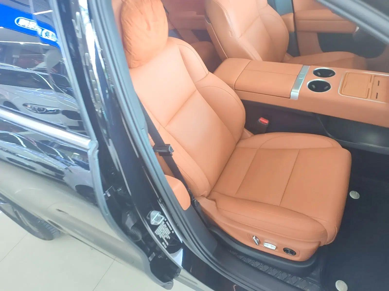 Li Auto L6 2024 Pro Model — миниатюра 19