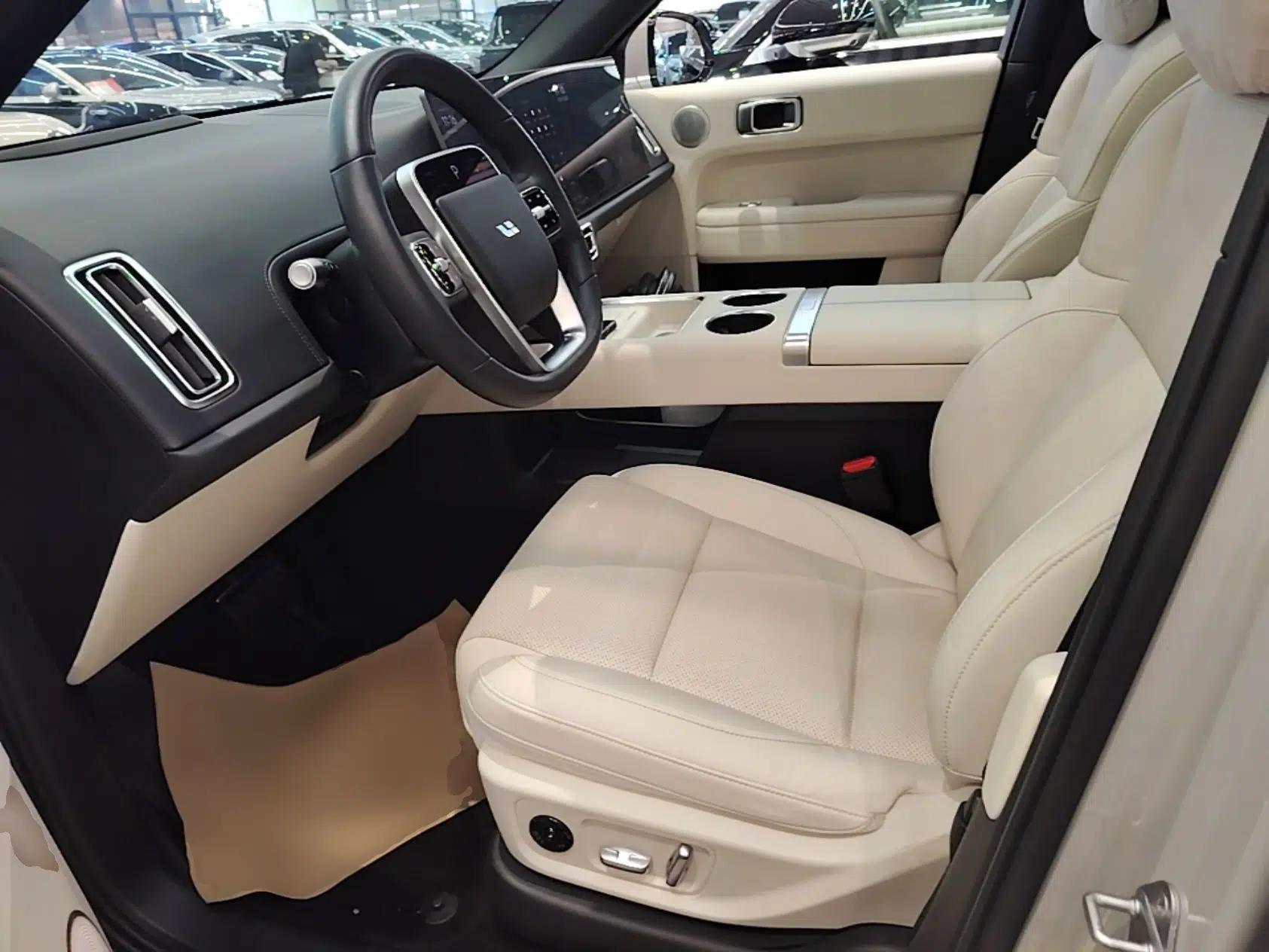 Li Auto L6 2024 Max — миниатюра 17