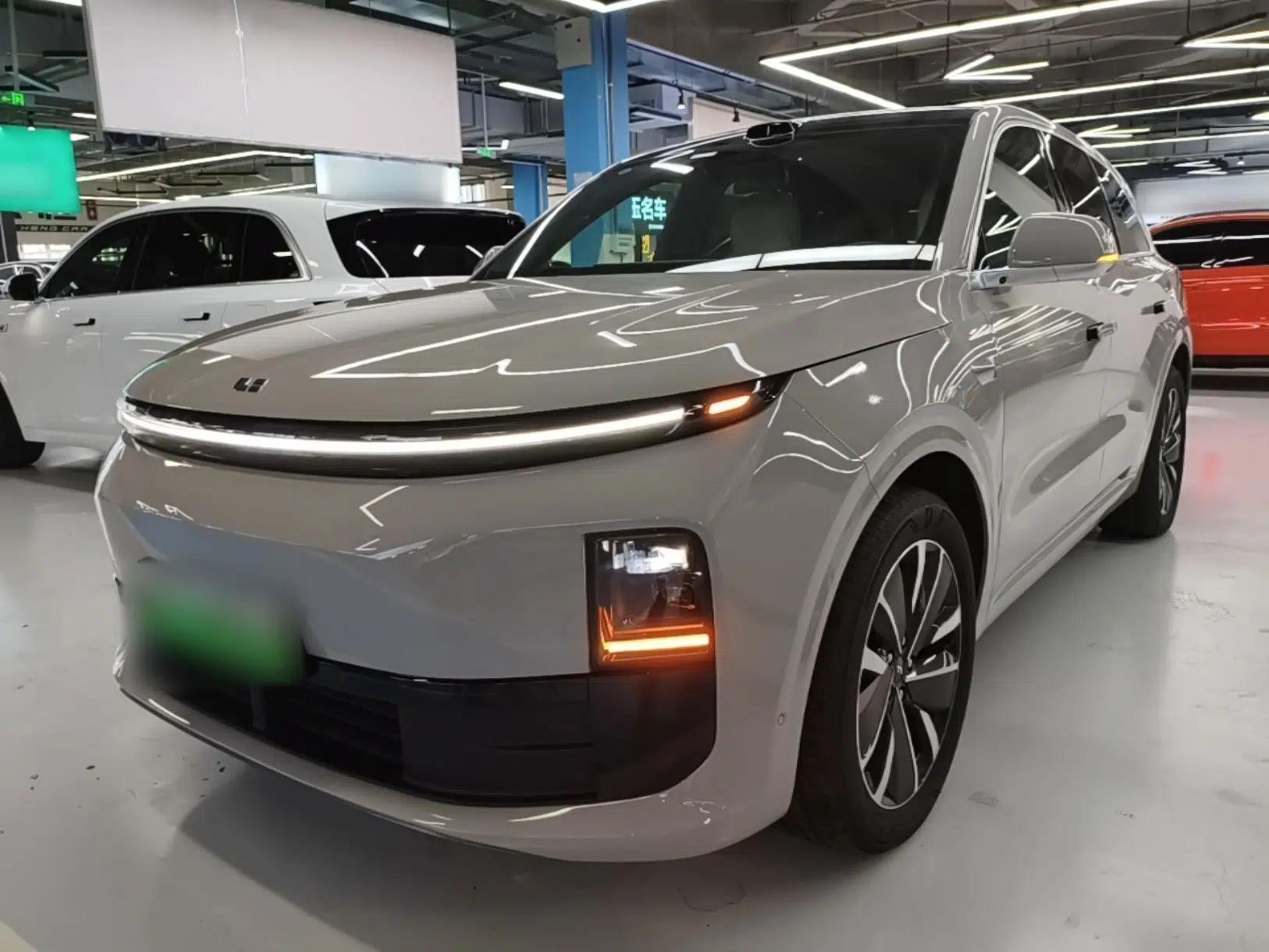 Li Auto L6 2025 Max Smart Refresh Edition — миниатюра 1