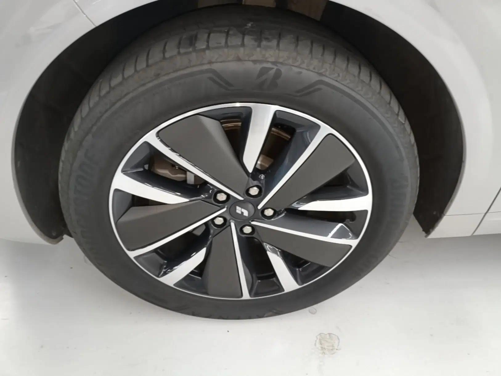 Li Auto L6 2025 Max Smart Refresh Edition — миниатюра 10