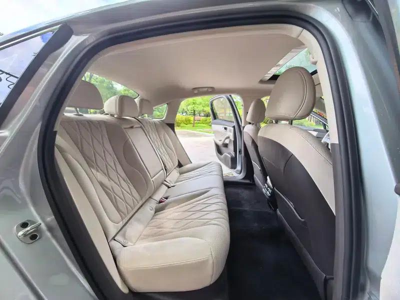 Roewe D7 EV 2023 510 Rear-Wheel Drive Excellence Edition — миниатюра 18