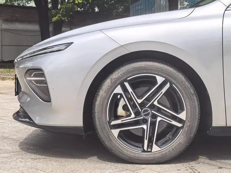 Roewe D7 EV 2023 510 Rear-Wheel Drive Excellence Edition — миниатюра 9