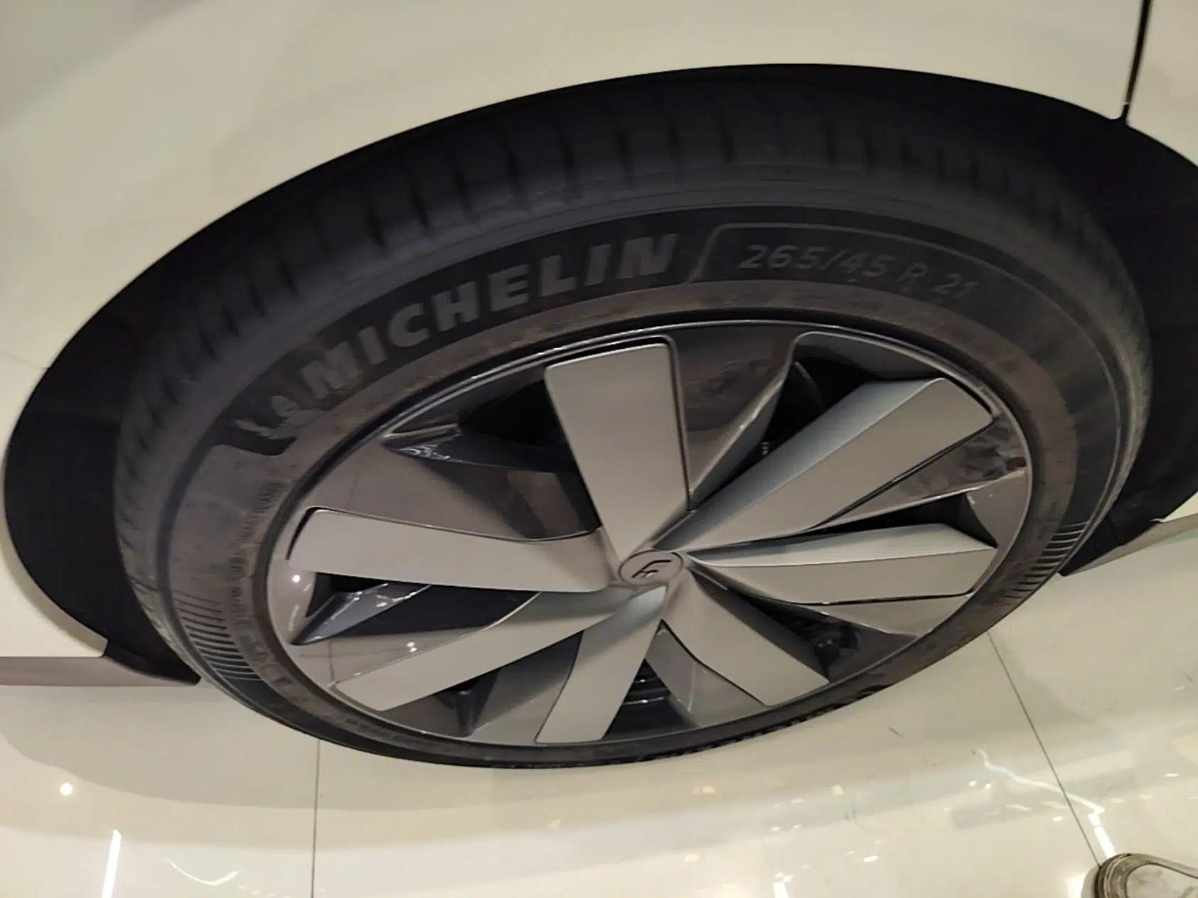 Li Auto i6 2025 Model Two-Wheel-Drive Standard Type — миниатюра 11