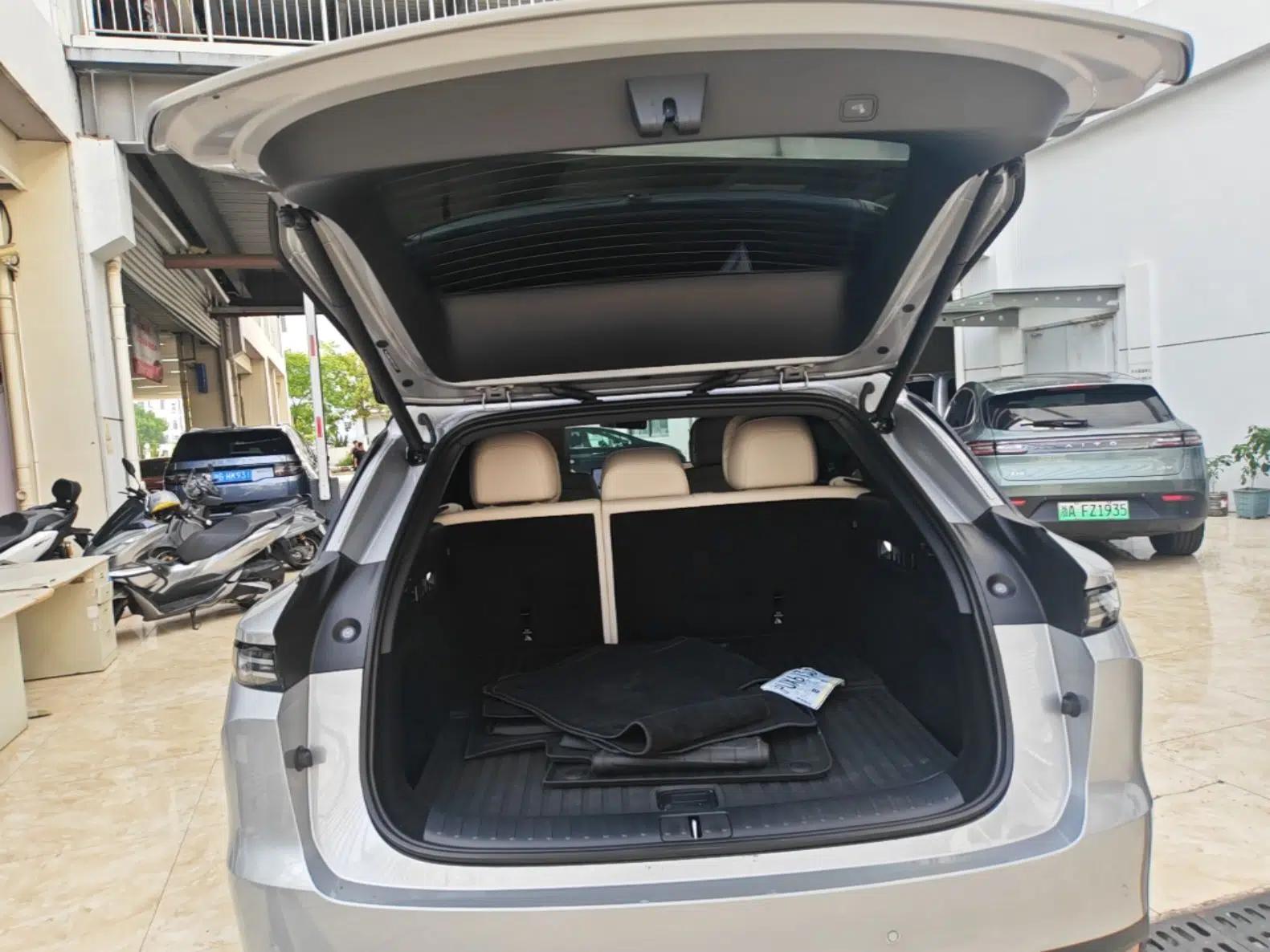 Li Auto i6 2025 Model Two-Wheel-Drive Standard Type — миниатюра 22