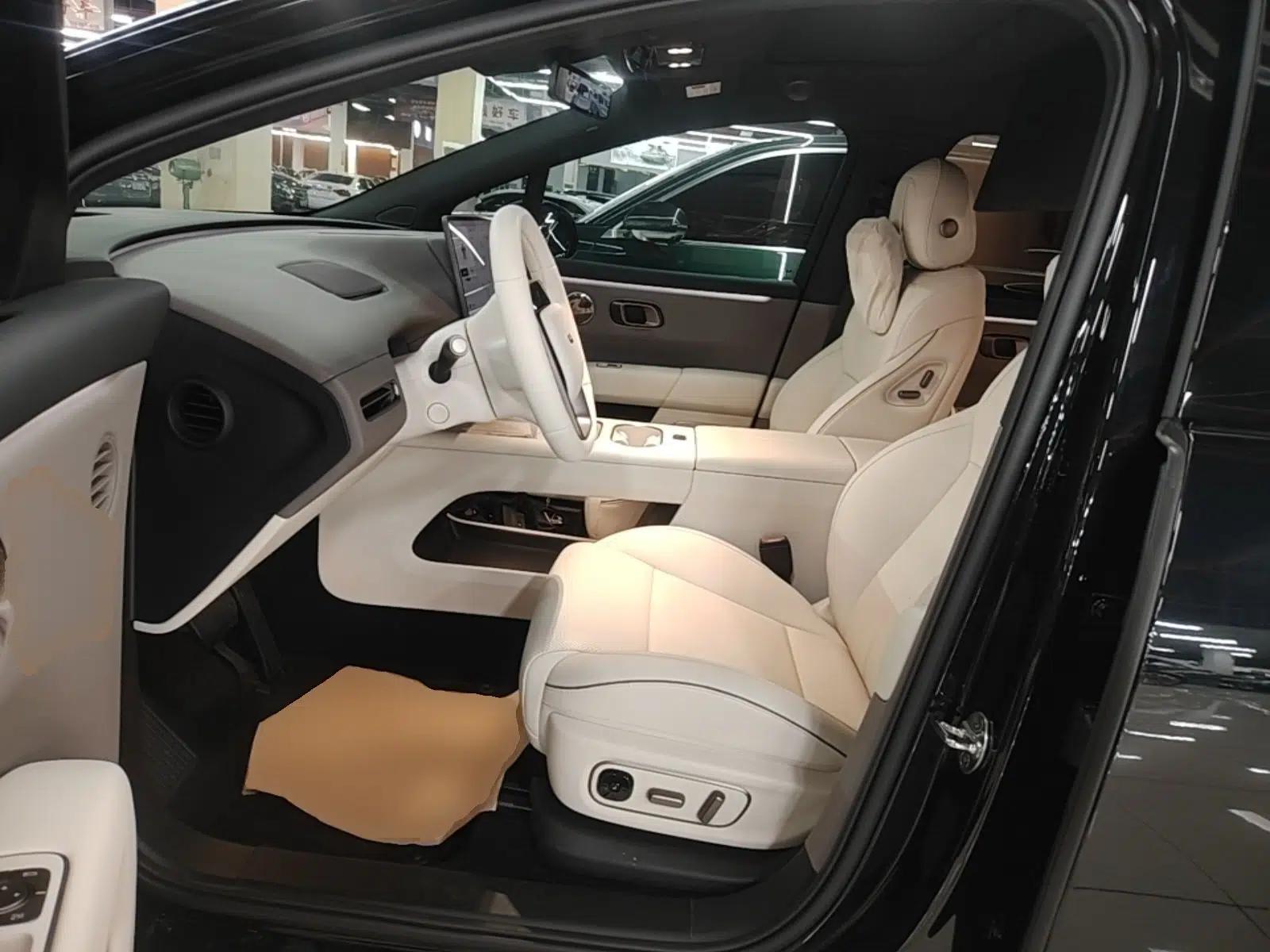 Li Auto i6 2025 Model Four-Wheel-Drive Standard Type — миниатюра 17